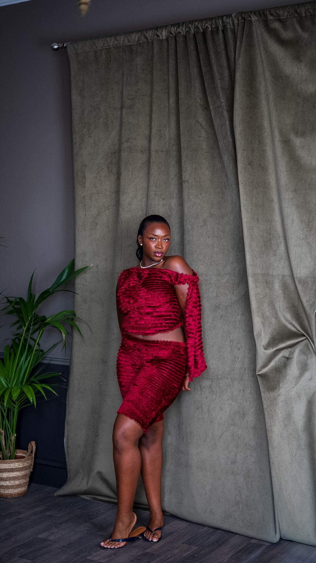 SUMAI — The Burgundy Knit Capri Pants