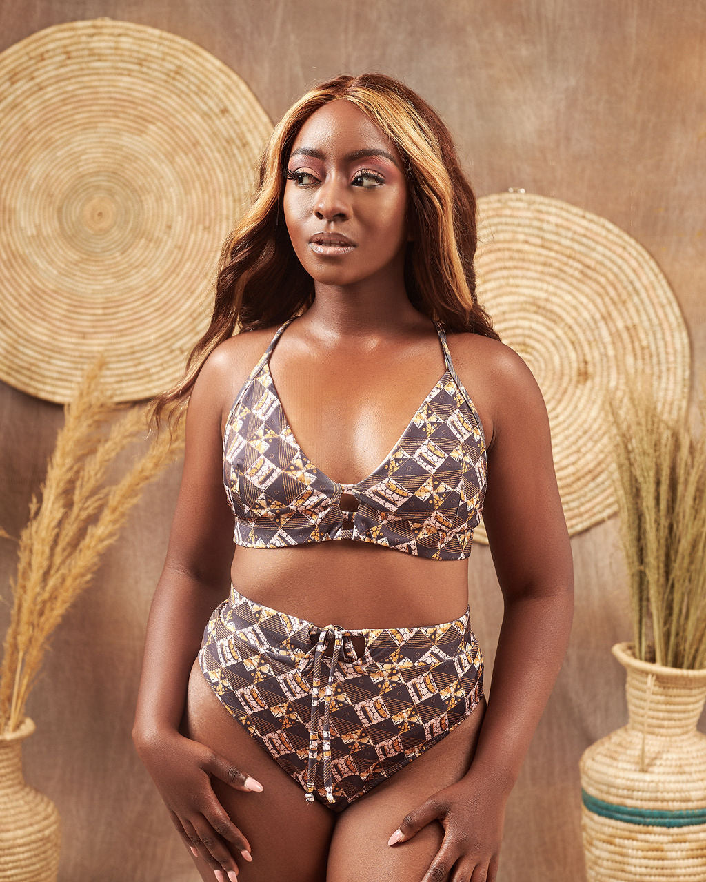 Zain: Neutral Tone Bikini Top